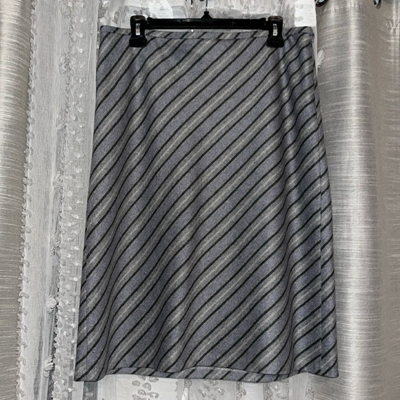 Loft Grey lined wool skirt - Picture 1 of 4